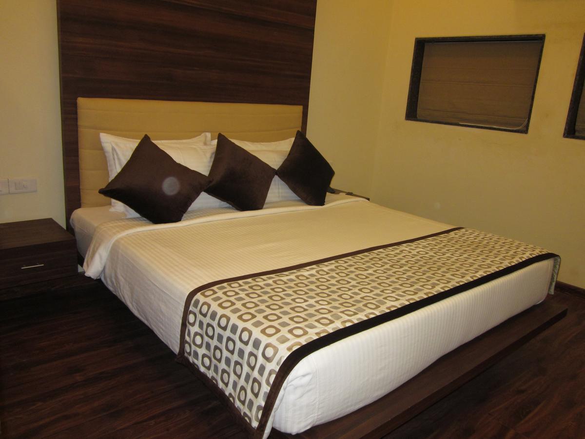 Vijaya Tej Clarks Inn Patna  Esterno foto