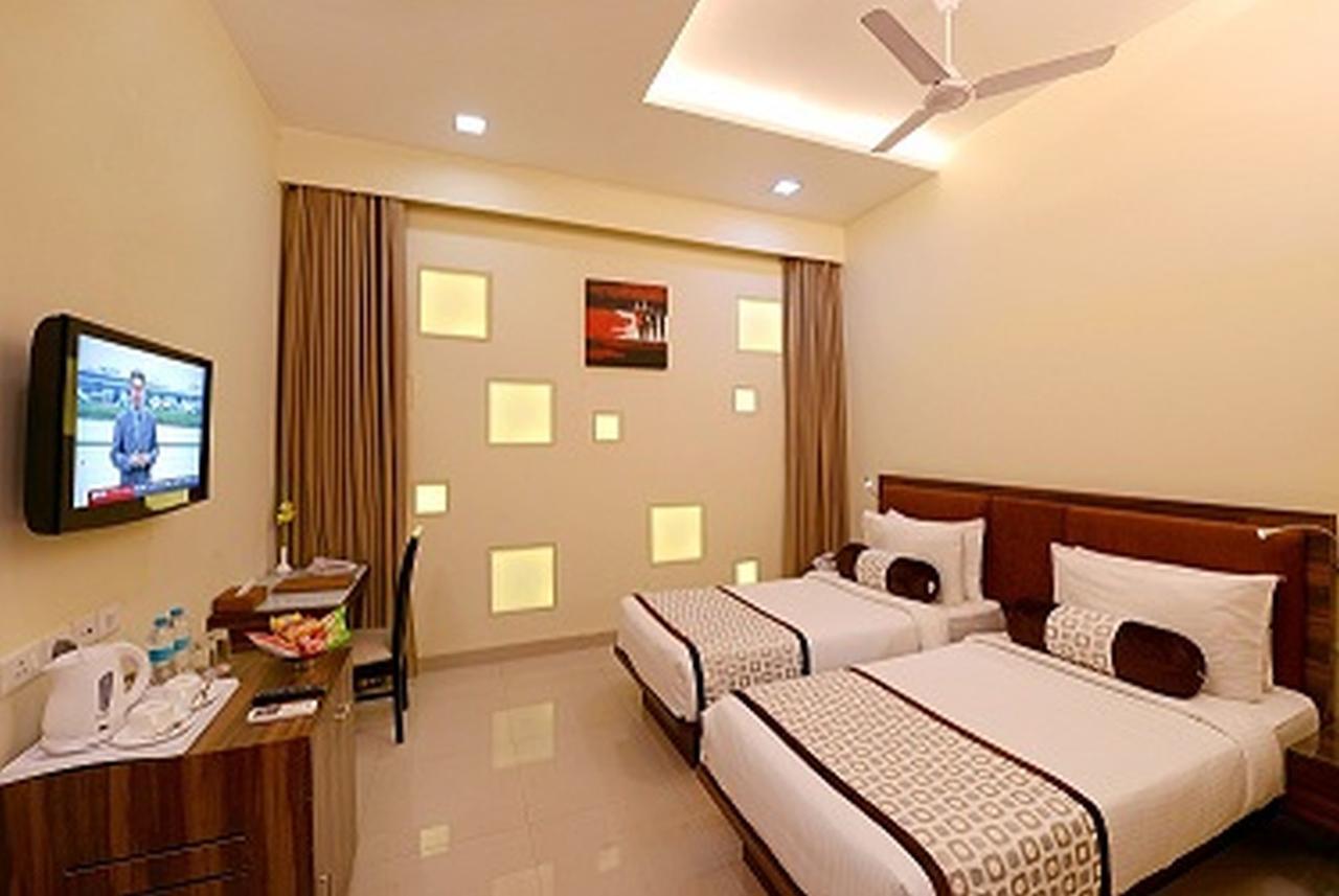 Vijaya Tej Clarks Inn Patna  Esterno foto